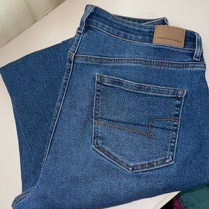 American eagle mom jeans